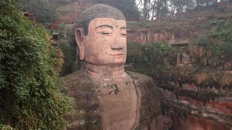 Giant Buddha of Bifengxia Scenic Area – A Majestic Marvel Carved into Stone and History!